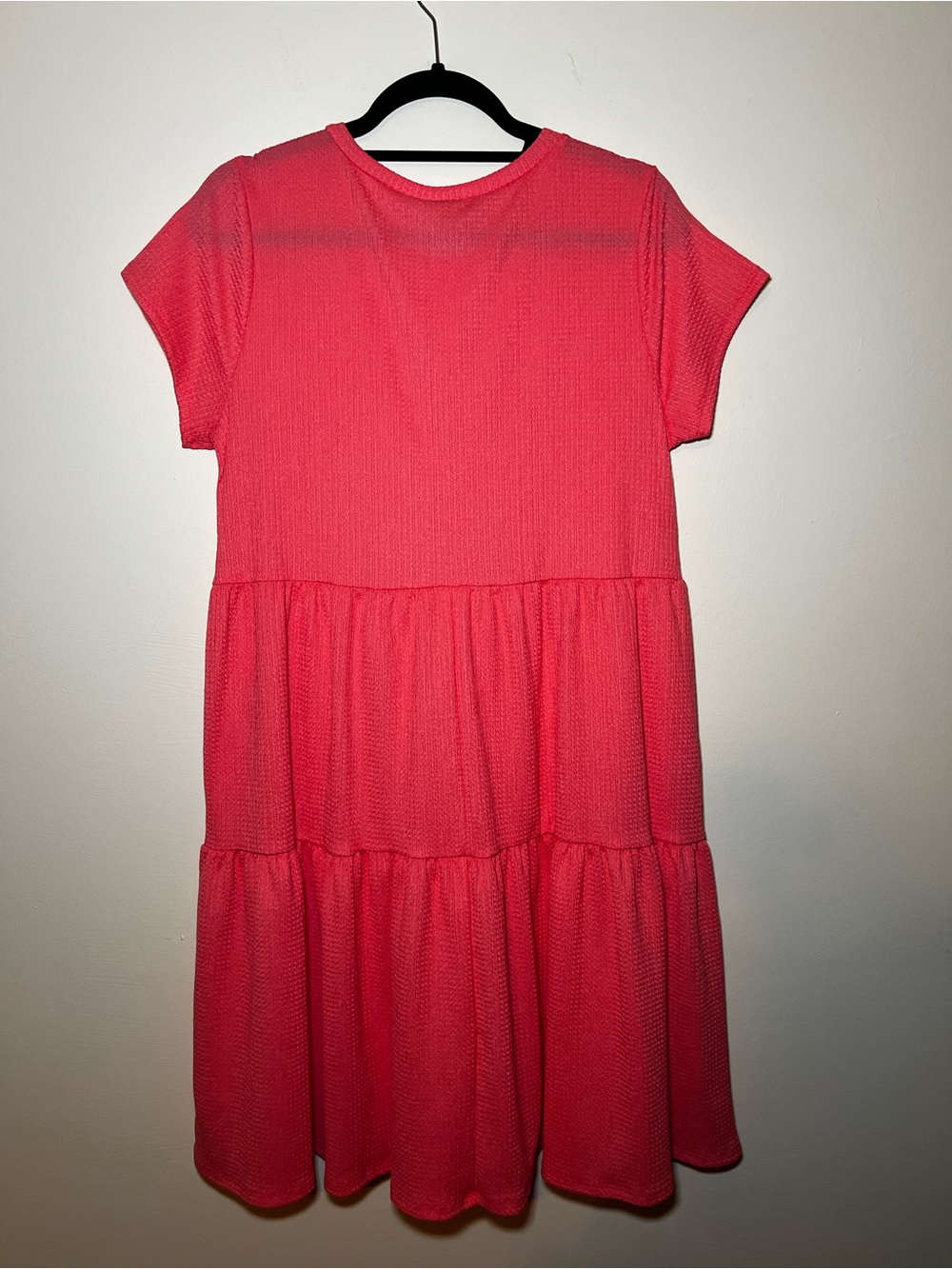 LuLaRoe Ariel Coral-Pink Tiered Short Sleeve Dress - Picture 3 of 4